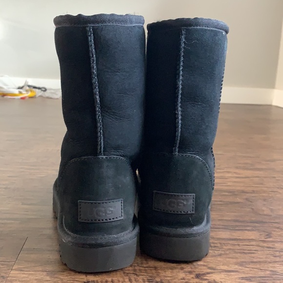 Ugg Classic II Genuine Shearling Lined Short Boot - Picture 4 of 9